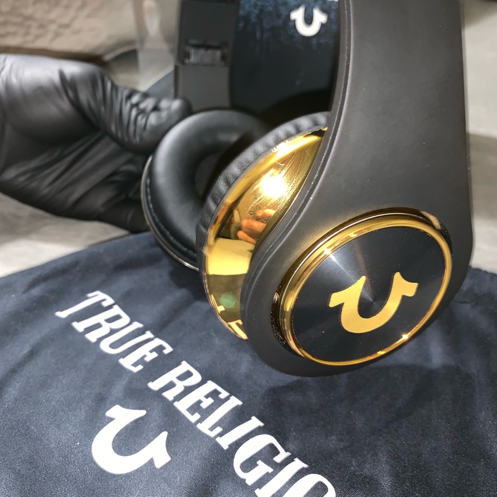 True religion unique headphones